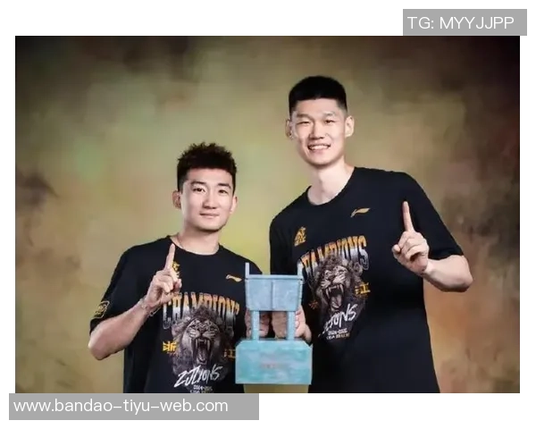 四川全运男篮出征亚洲巡回赛巴中站周琦胡金秋孙铭徽领衔参赛阵容